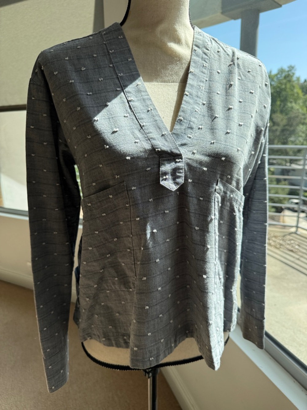 Derek Lam 10 Crosby Gray Swiss Dot Blouse Size 4 Long Sleeve Tunic Top